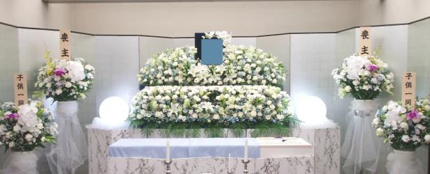家族葬38万円、1日葬29万円、すべて安心の税込み価格