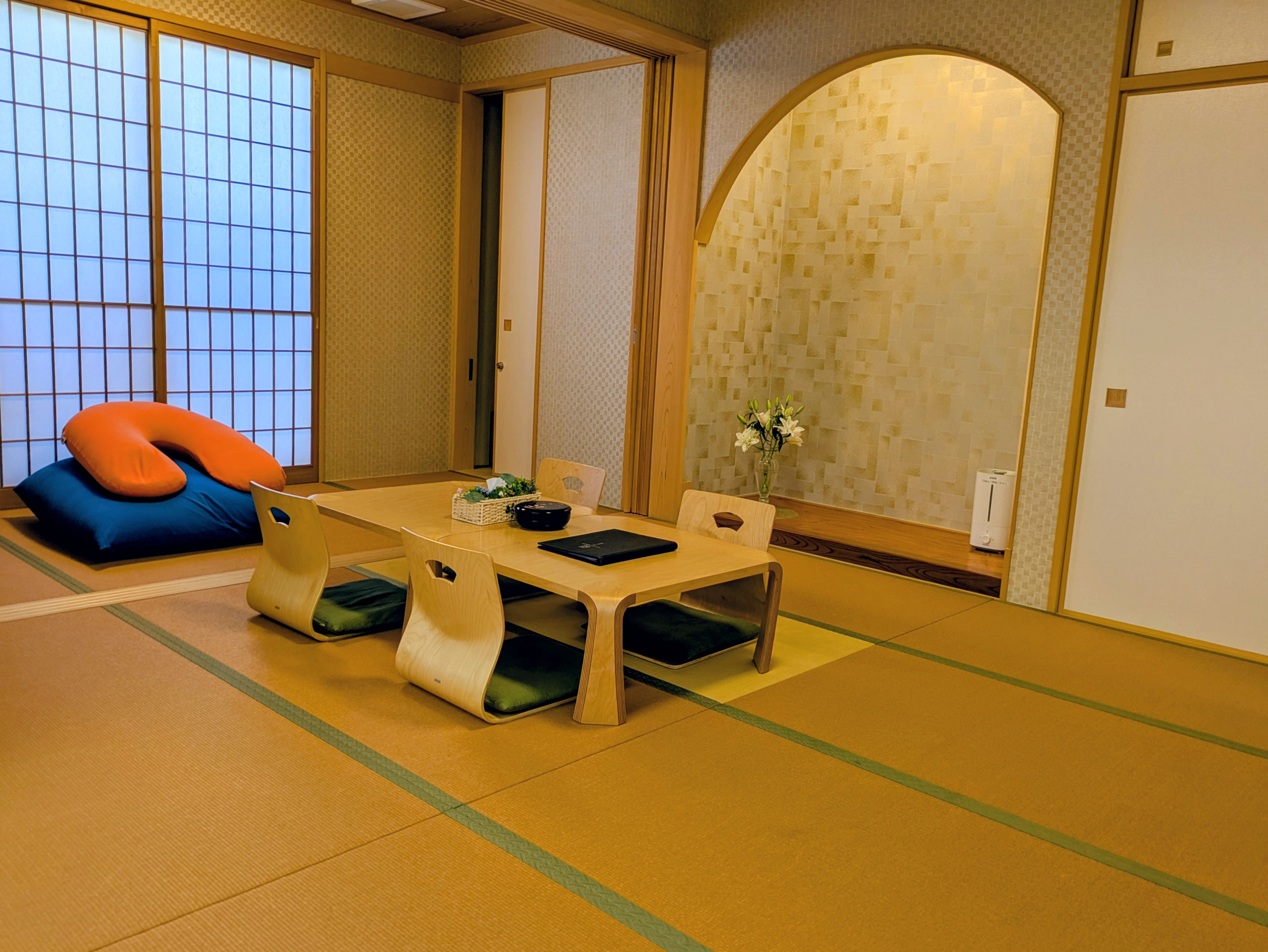 メイプルホール旭