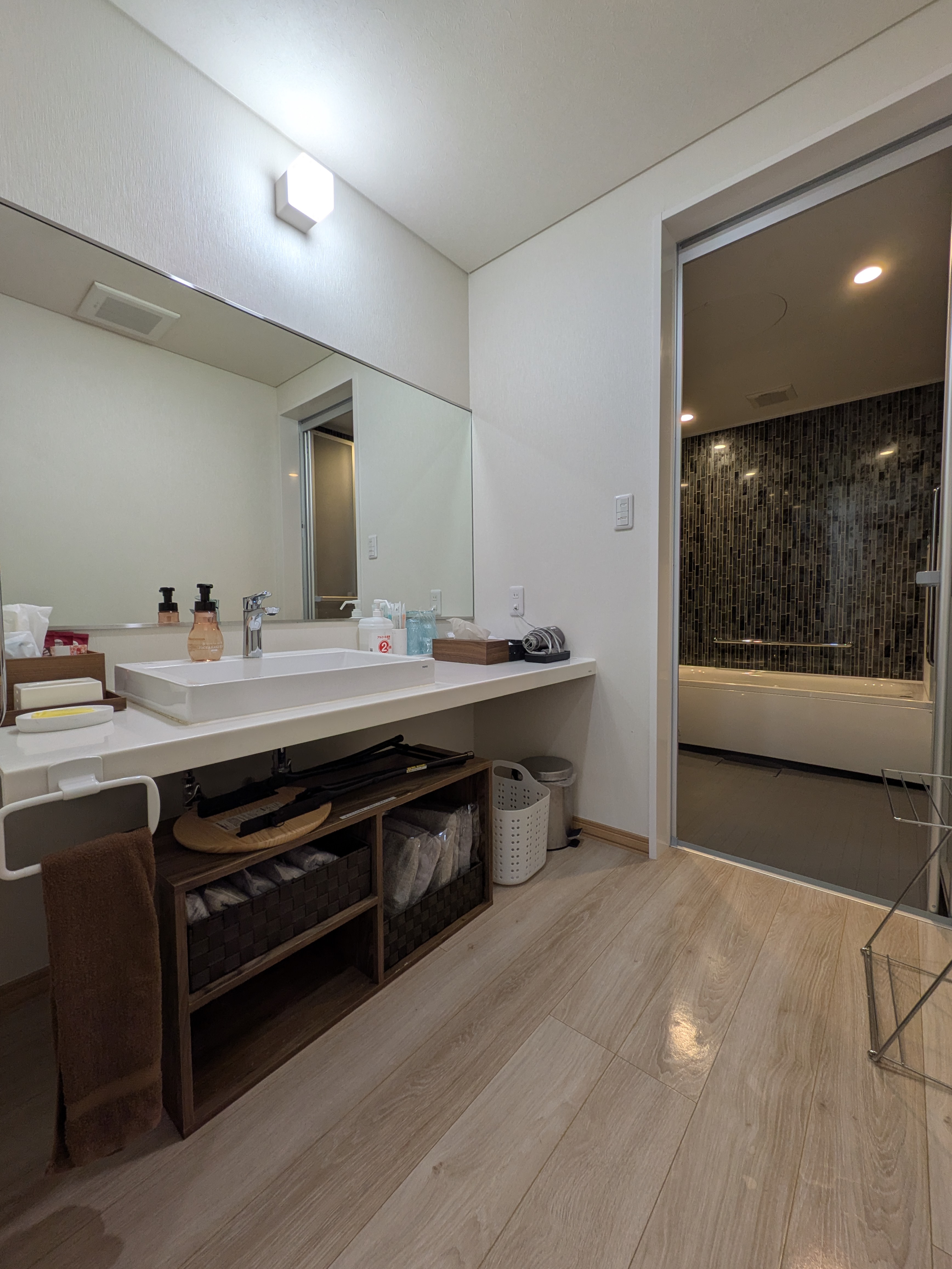 メイプルホール旭