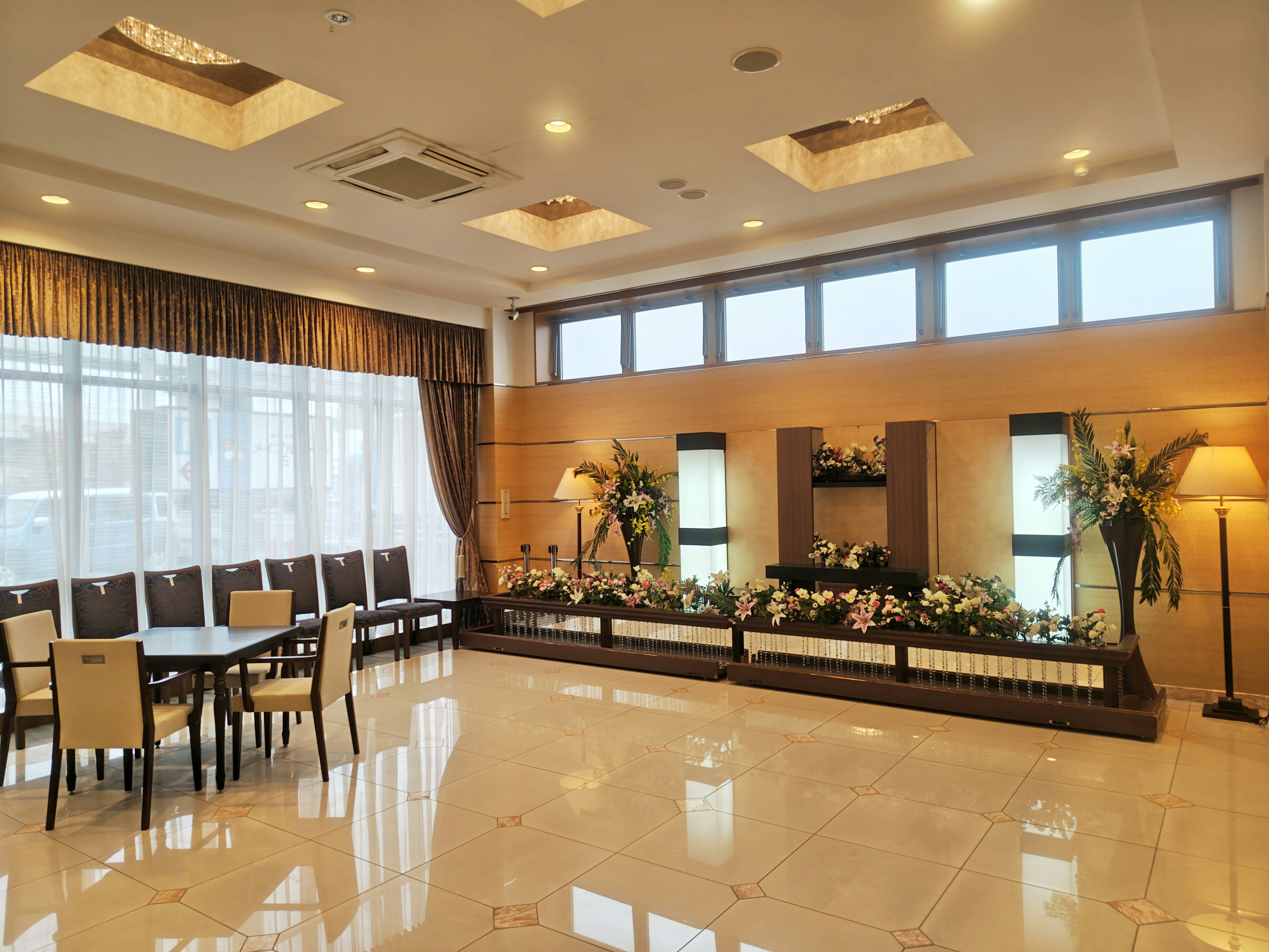 メイプルホール石切