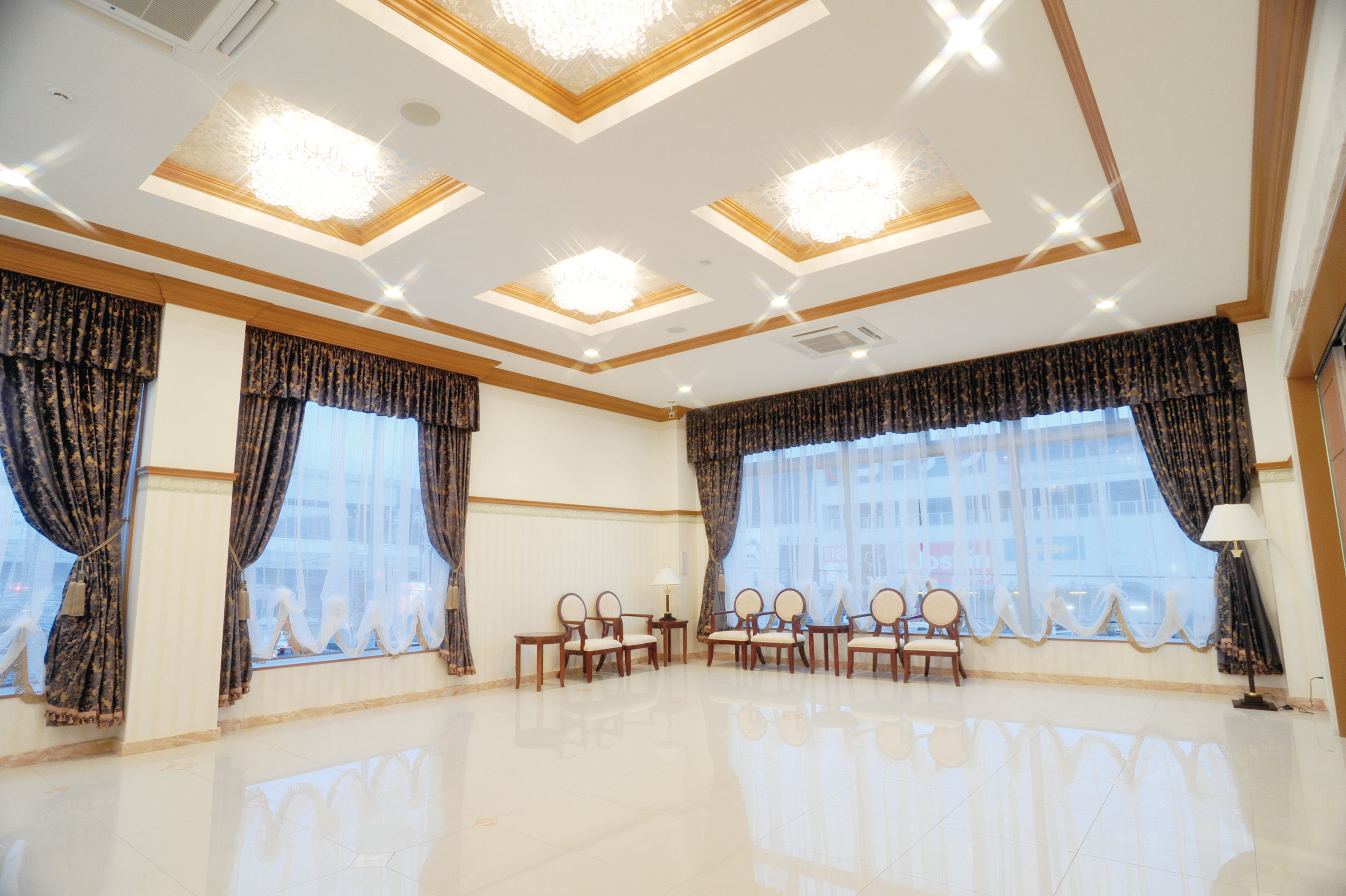 メイプルホール石切