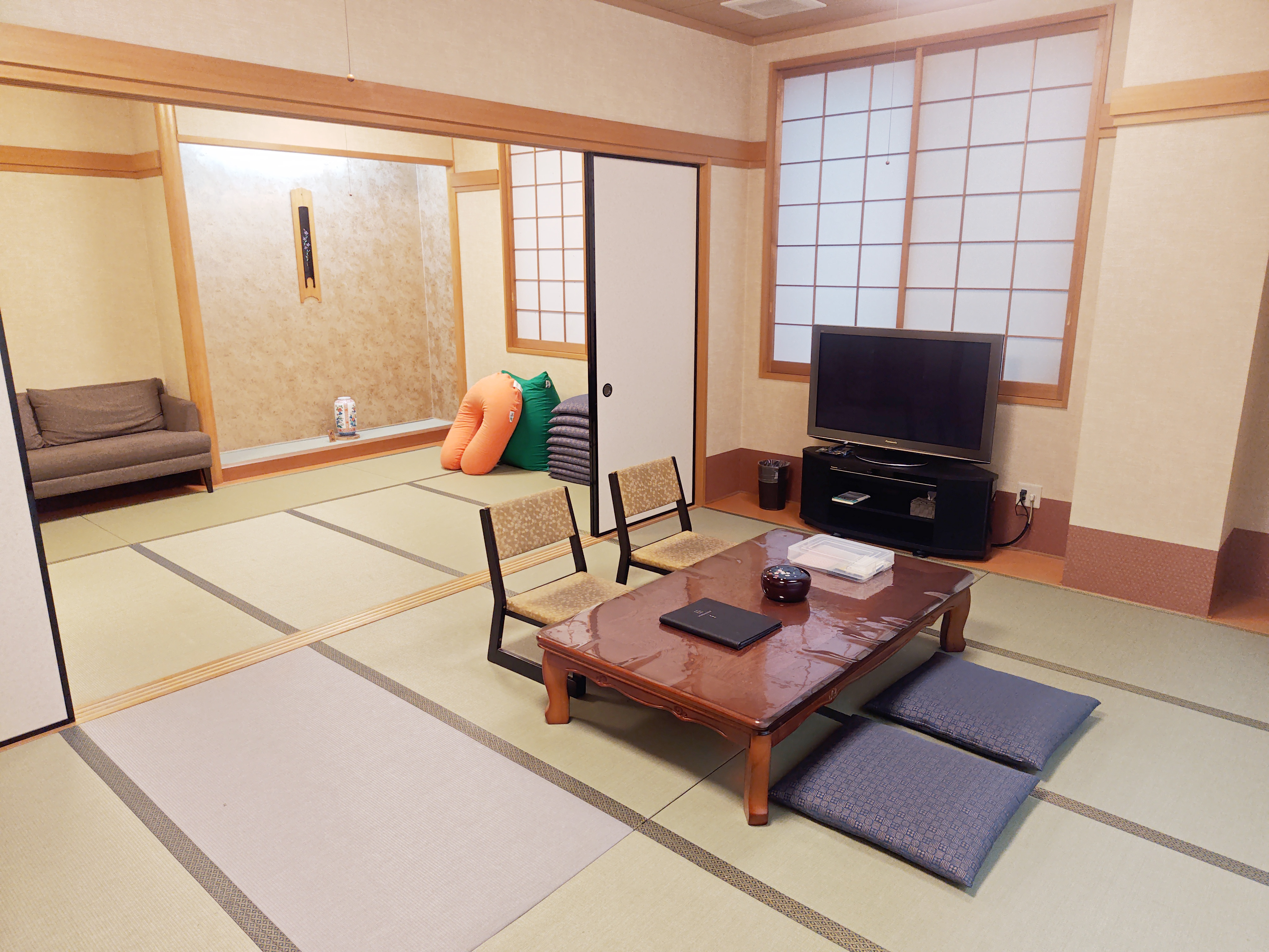 メイプルホール石切