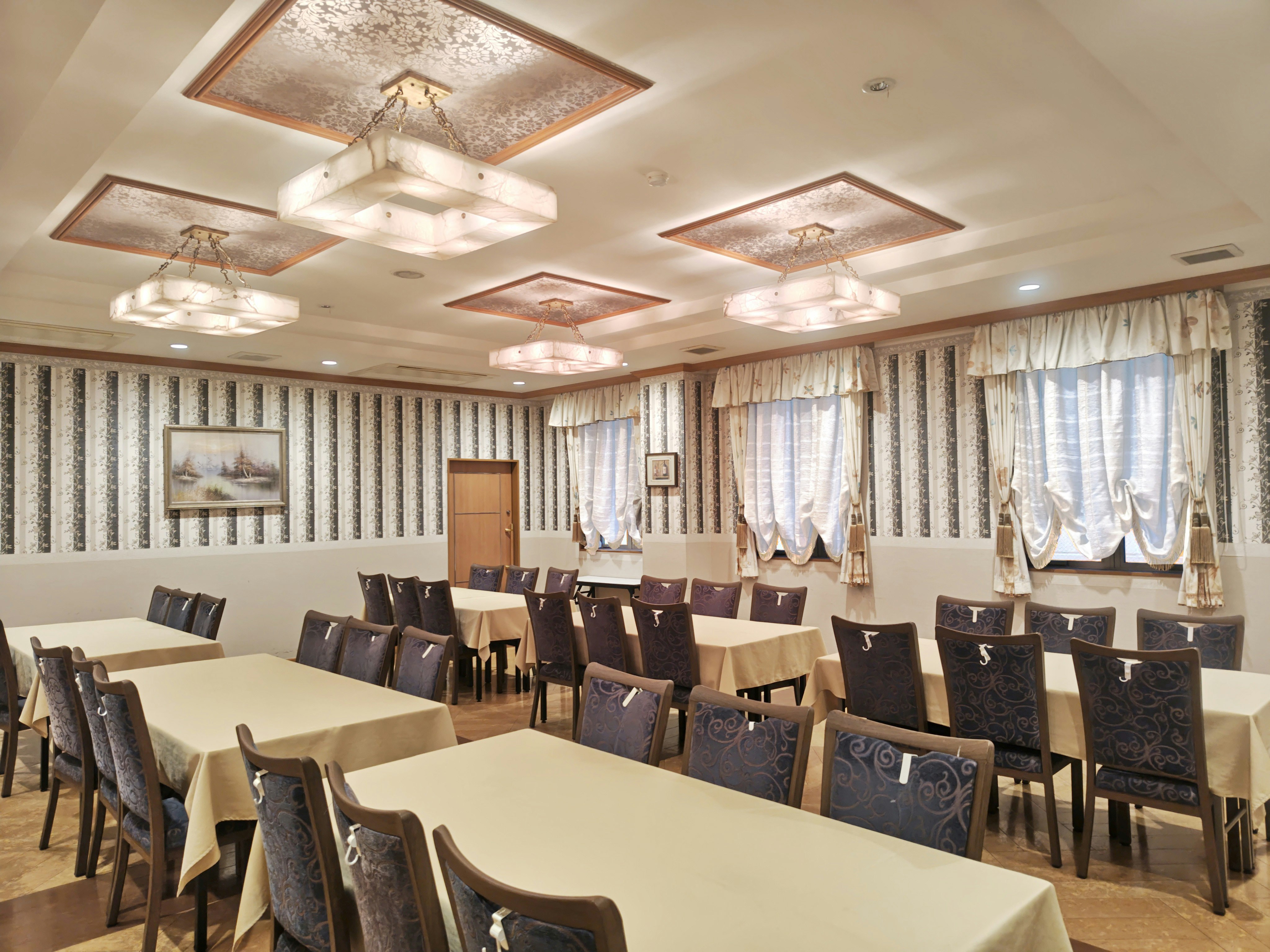 メイプルホール石切