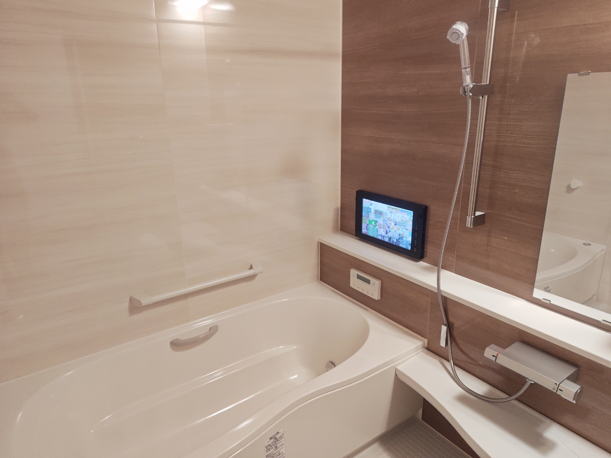 メイプルホール高井田