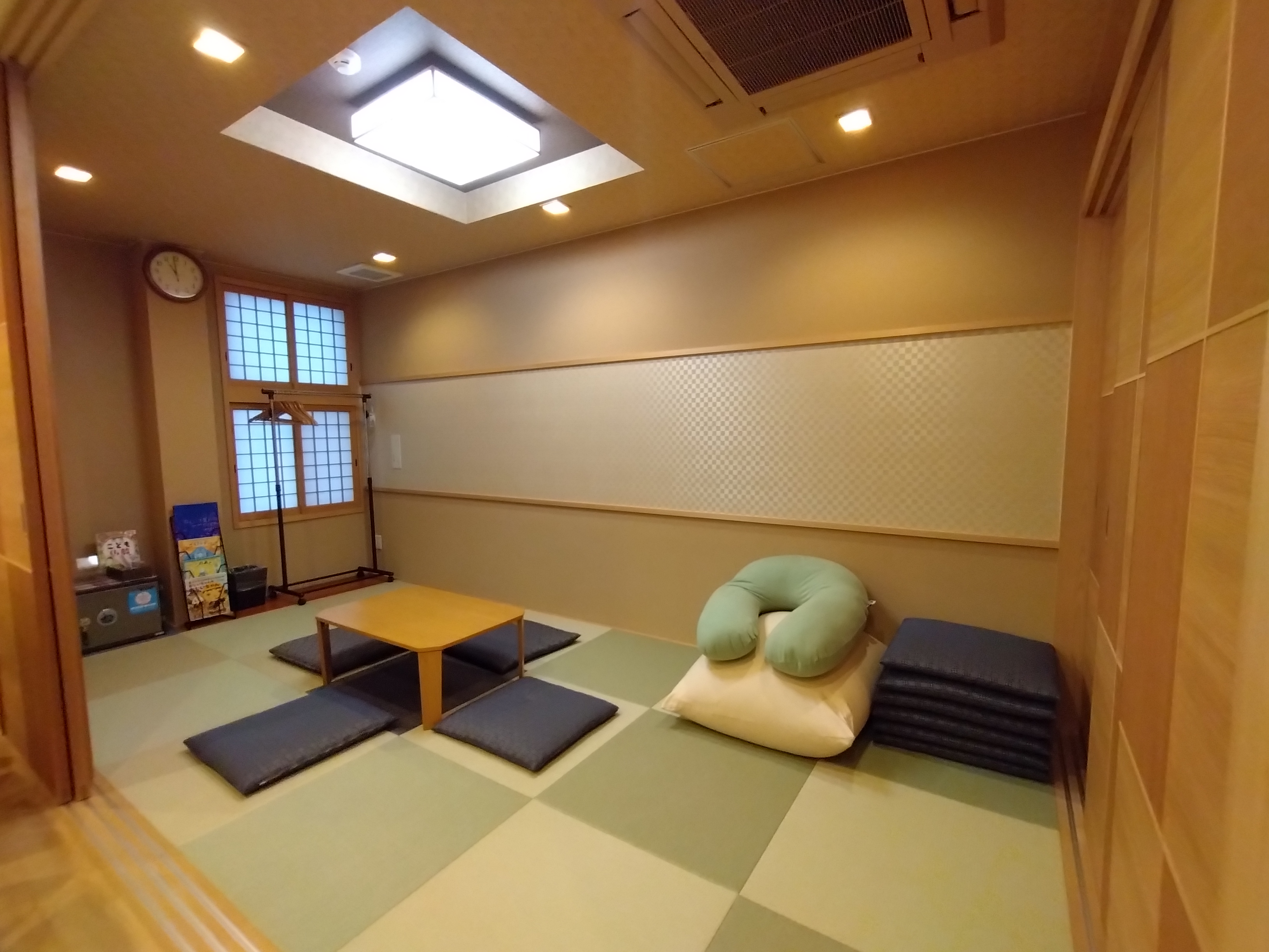 メイプルホール寝屋川公園