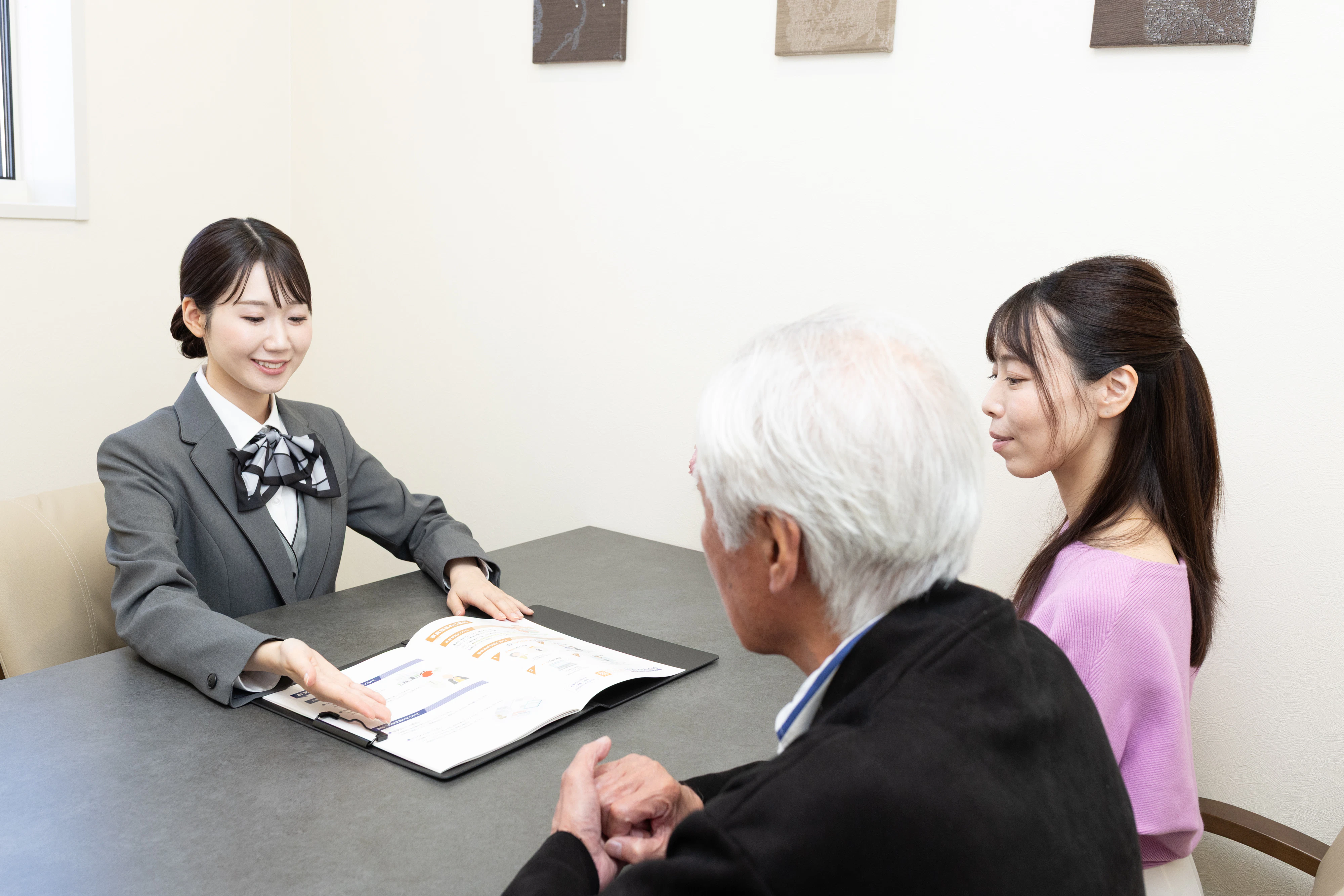 メモリアルホール菩提樹 渡波館