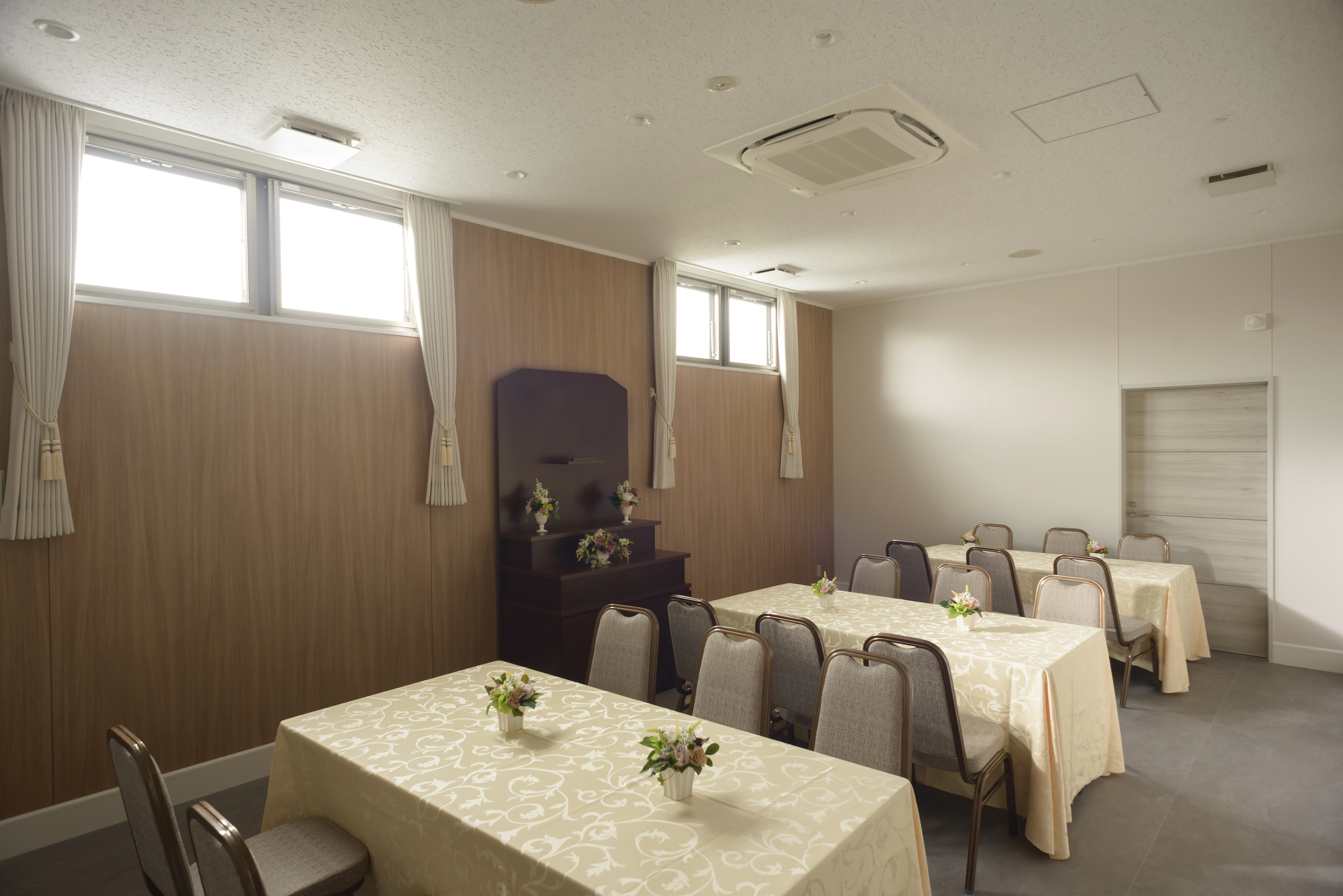 伊勢崎境メモリードホール