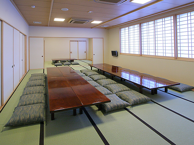 ふらのベルコ会館