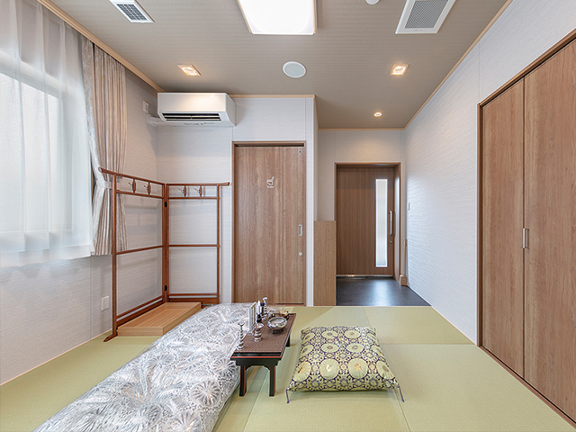 家族葬専用式場はないろ上野芝店