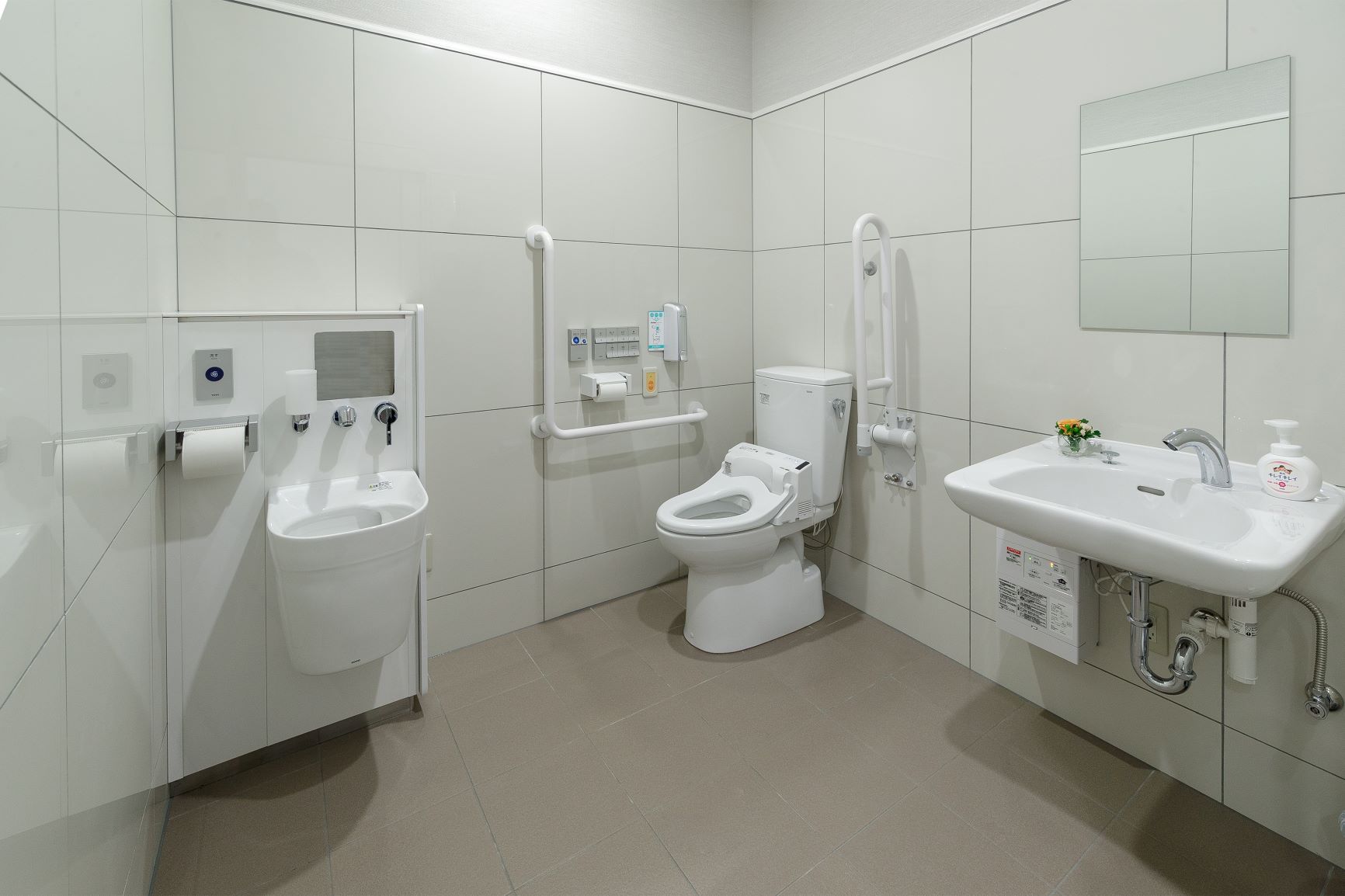 ユアホール日生中央