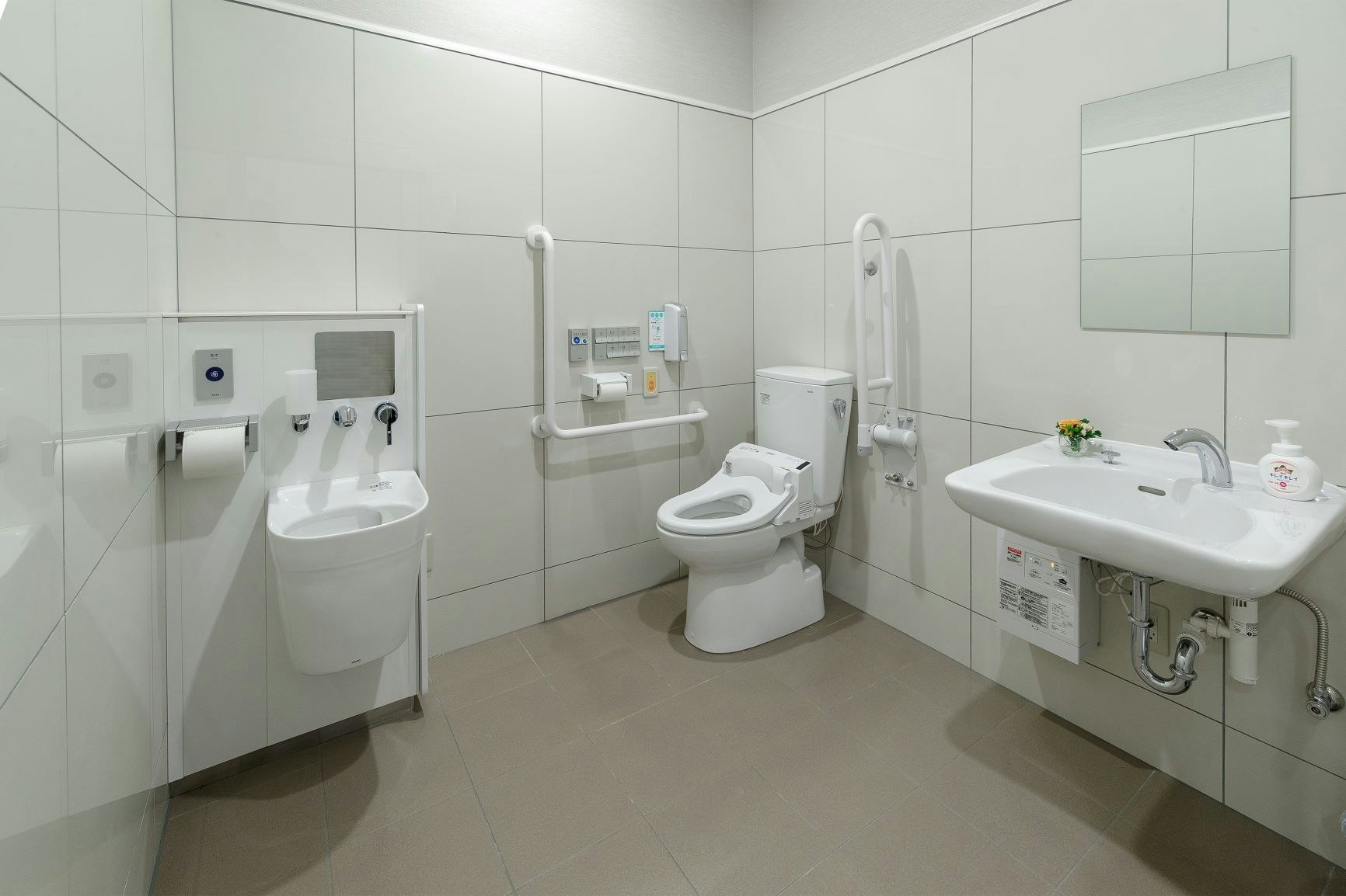 ユアホール日生中央