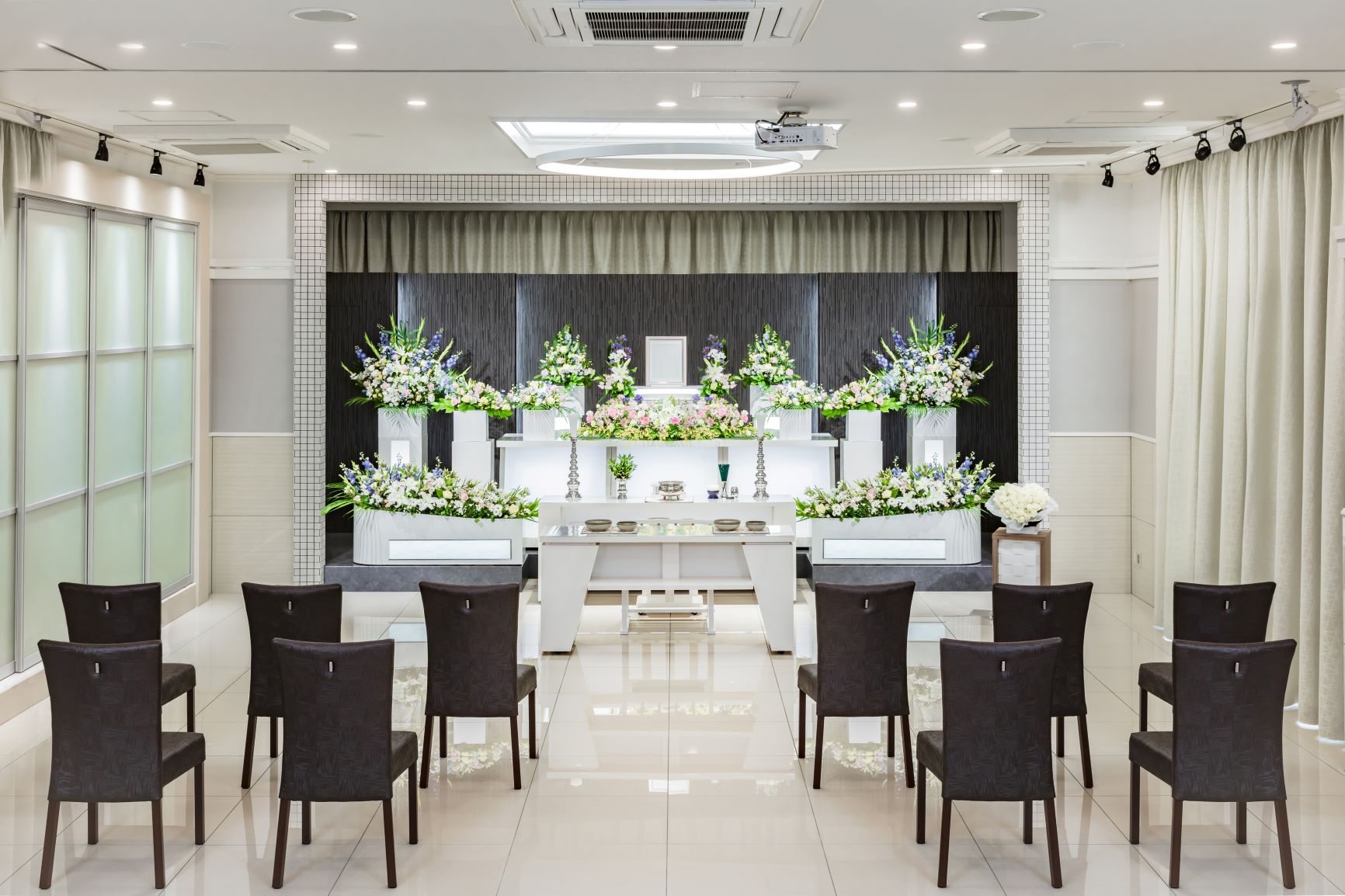 ユアホール日生中央