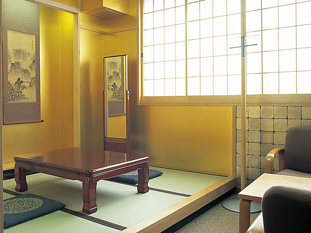 シティホール福岡大名