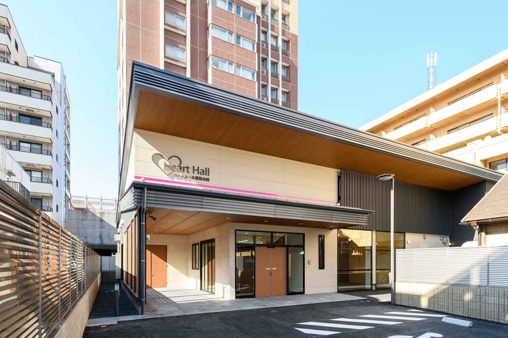 短葉八房黒松［小輝］No.25 ハートホール幕張本郷（千葉市花見川区）の葬儀料金・アクセス情報