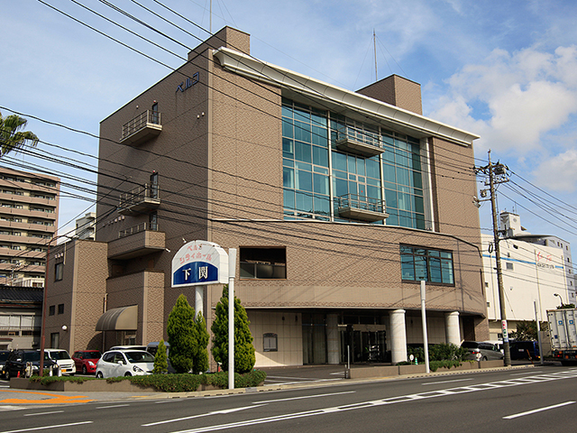 シティホール下関