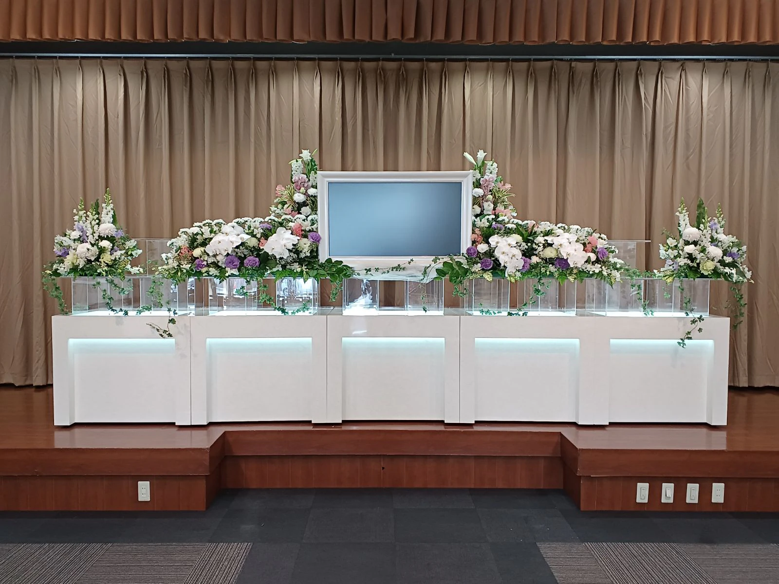 クリスタルホール能登川