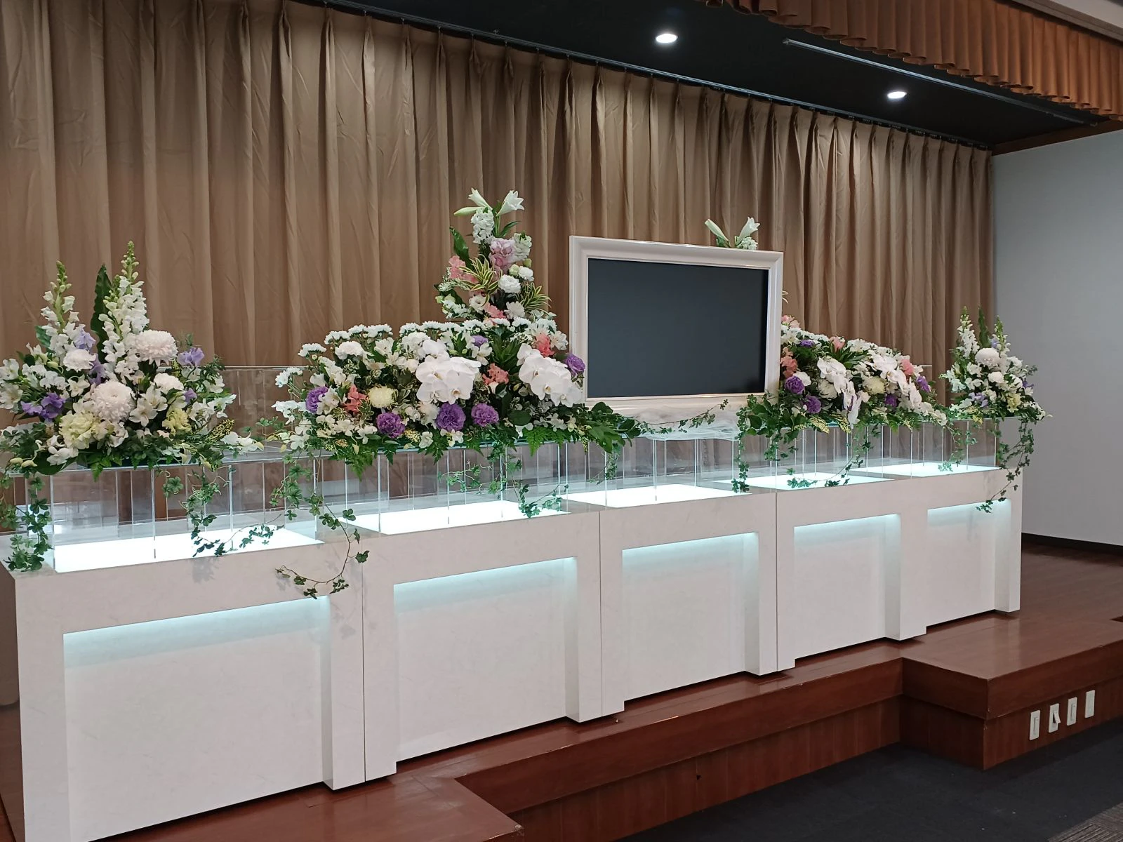 クリスタルホール能登川