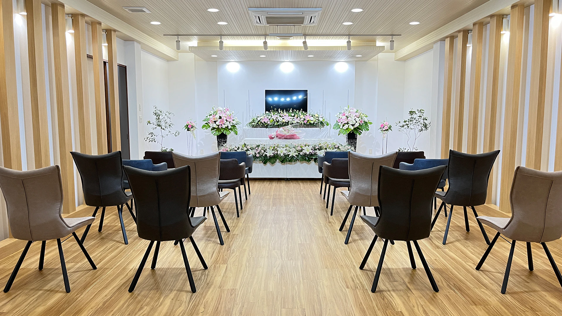 ティア豊川金屋