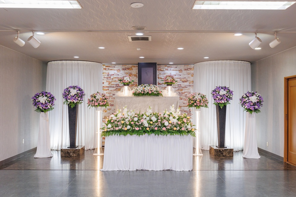 ファミリーホール鶴ヶ峰