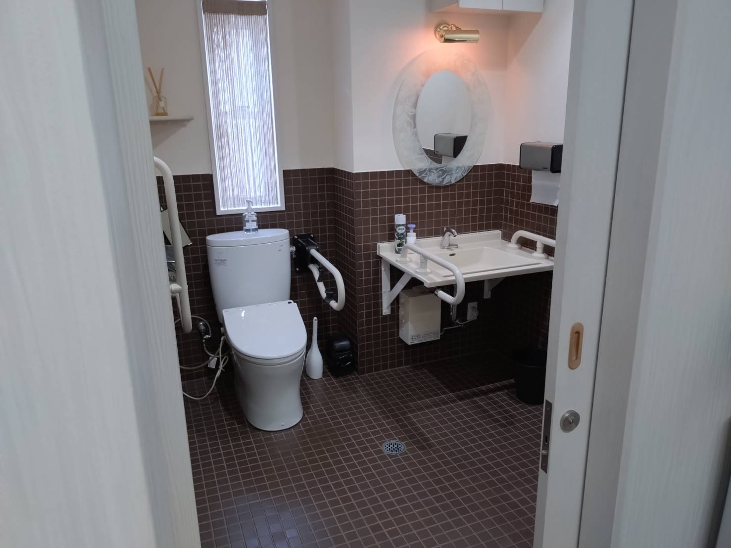 ファミリーホール港南台