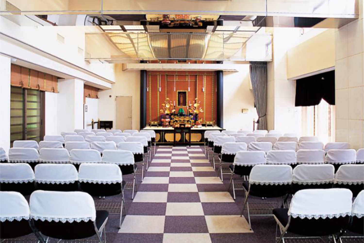 横浜中央霊園六角堂