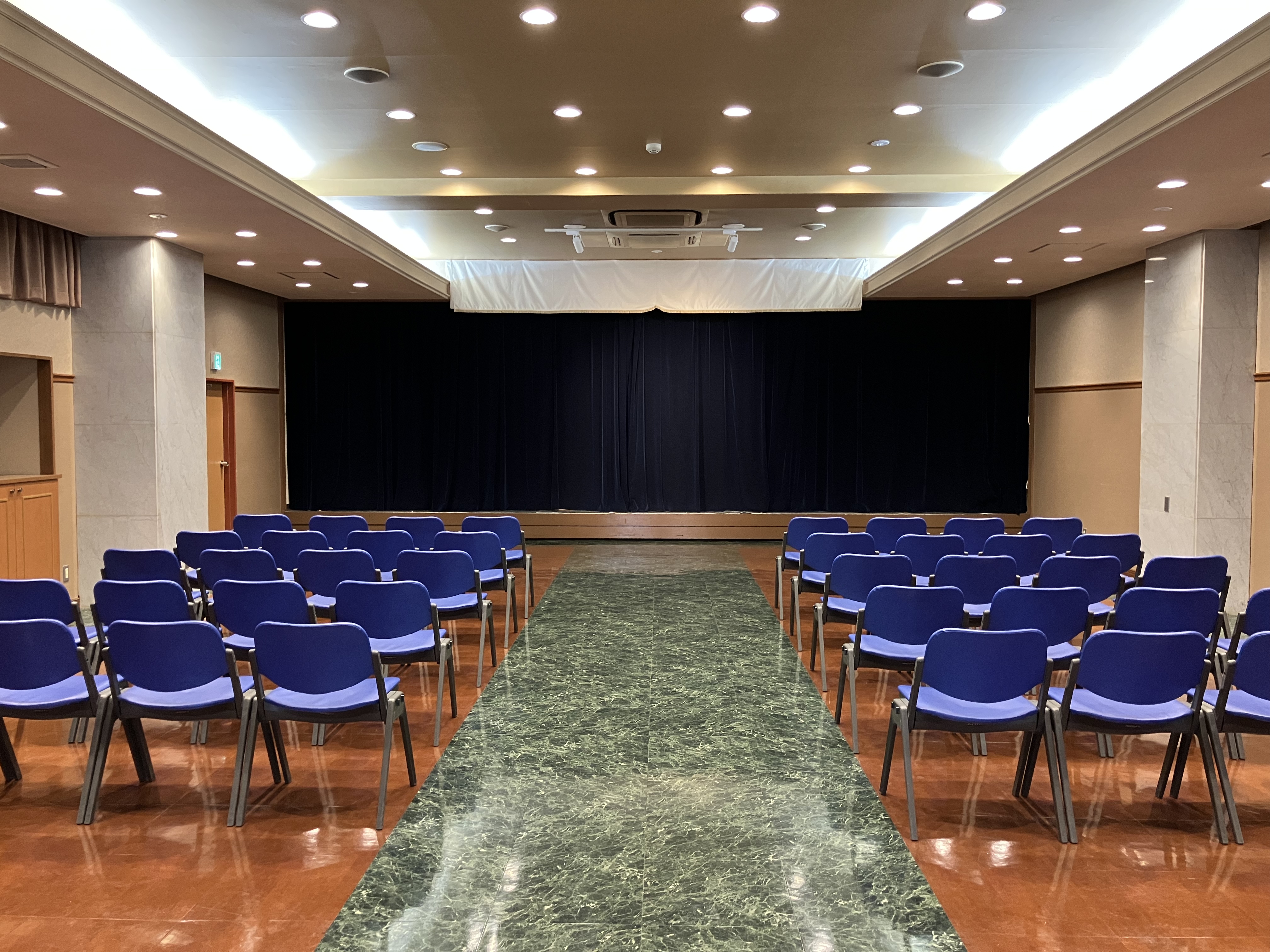 立川メモリアルホール