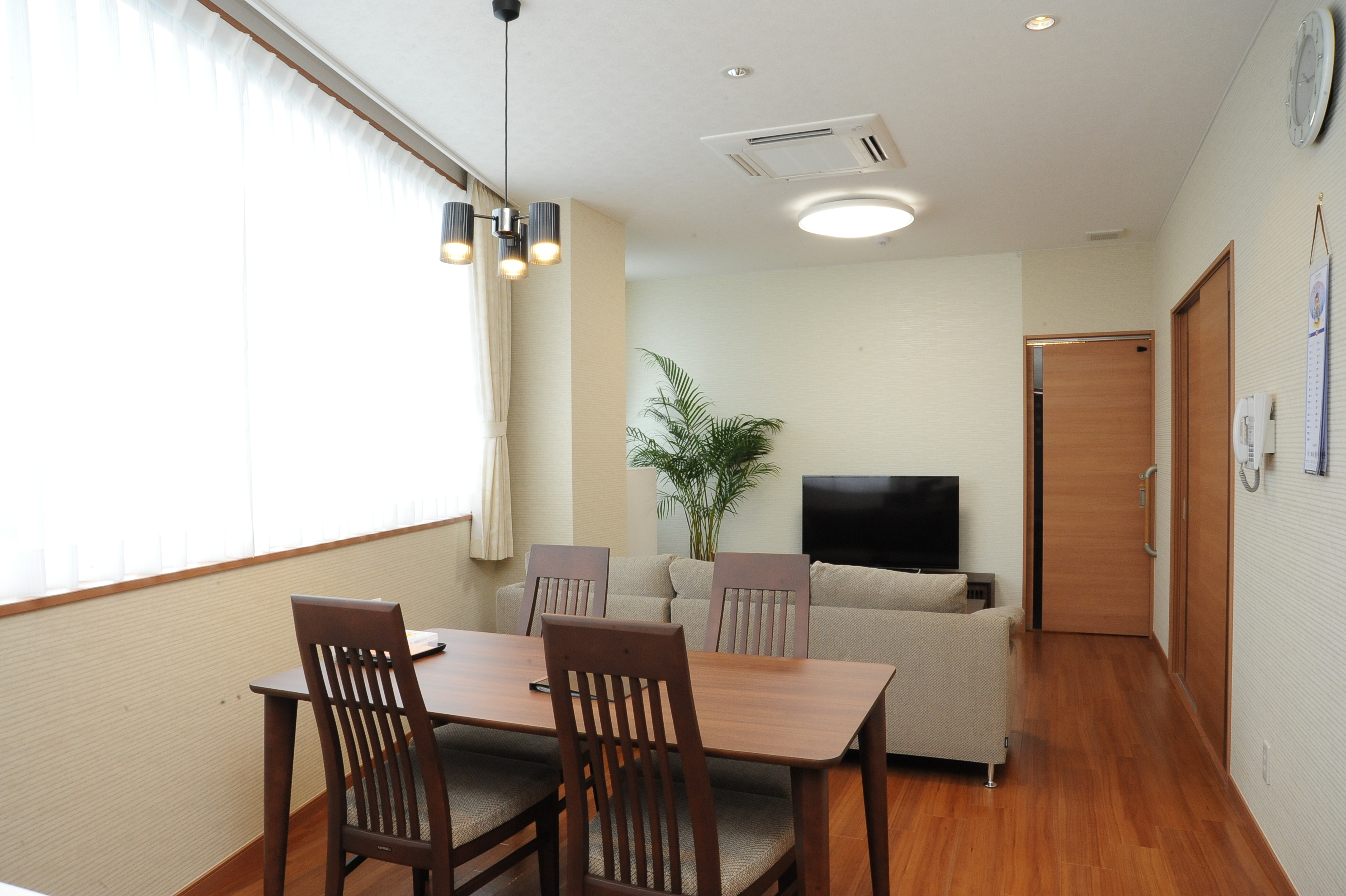 新検見川駅ホール