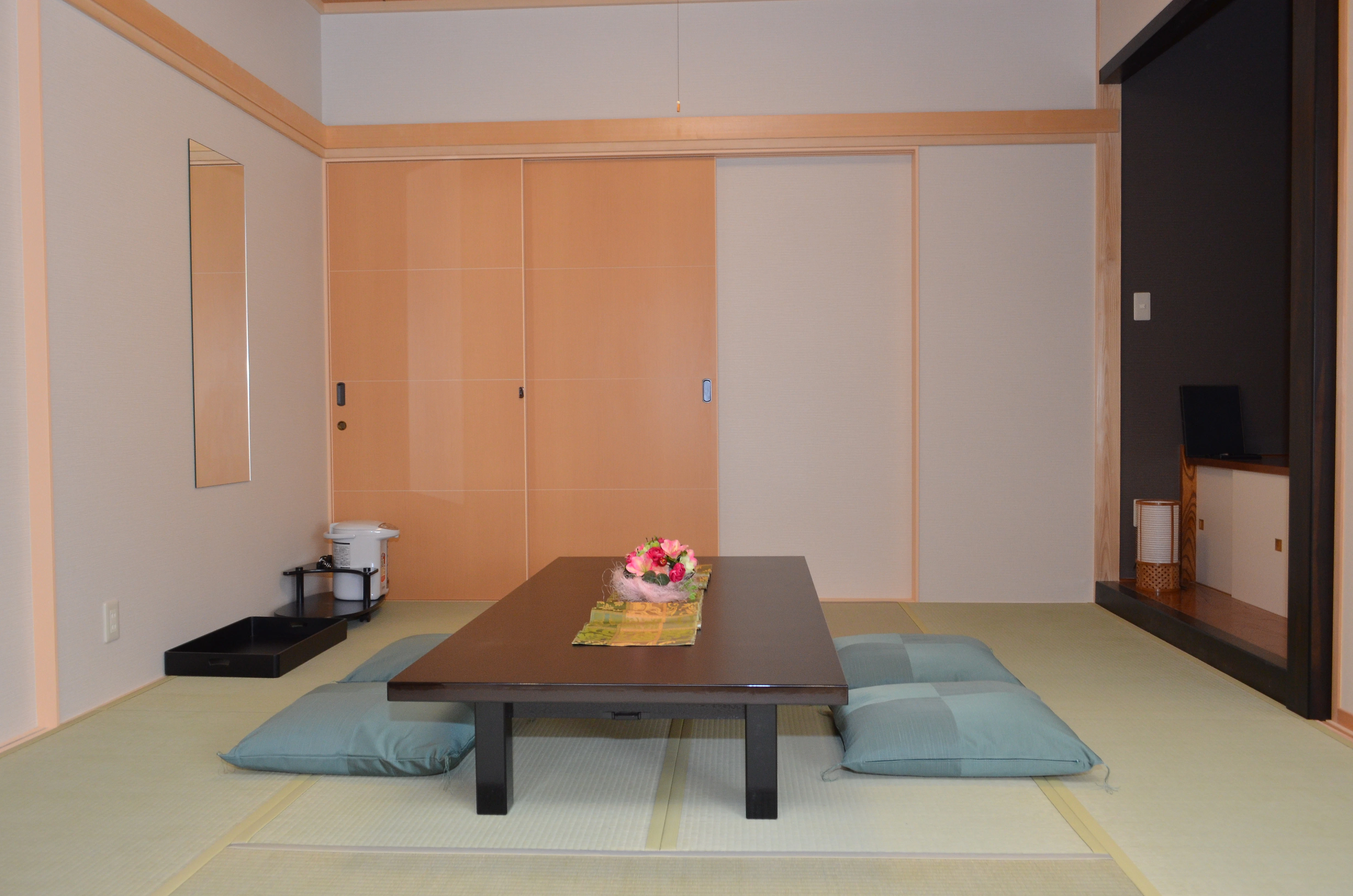 富岡メモリードホール