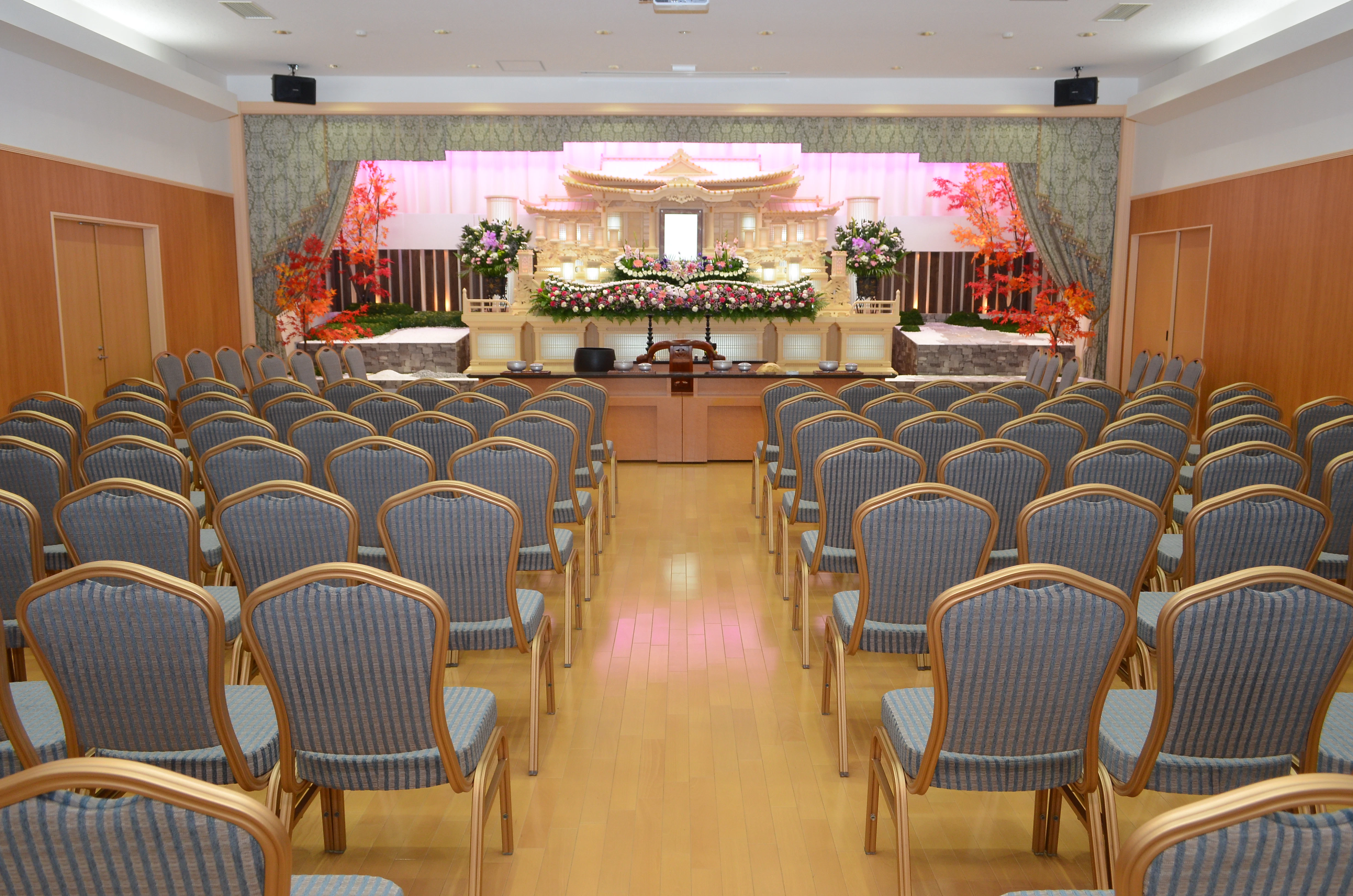 富岡メモリードホール