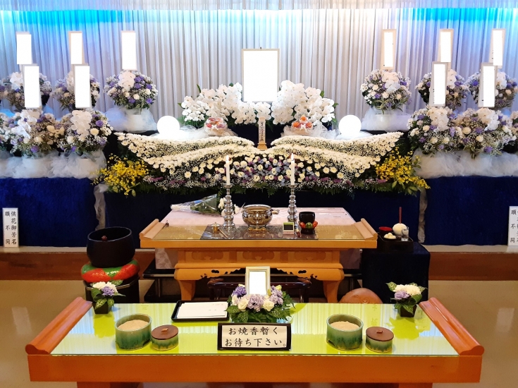 アザレア・ホール