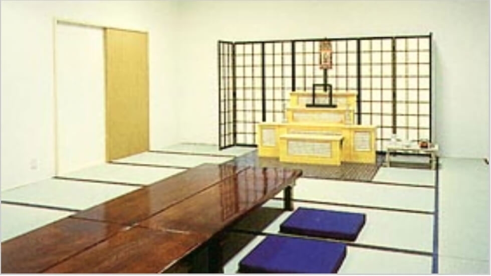 家族葬の花水木