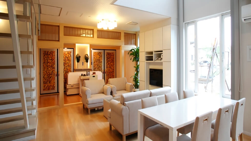 めもりあるグループホールディングス株式会社