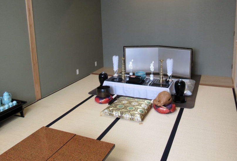 こすもすホール鷹巣