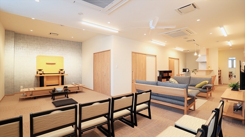 ほこだて仏光堂のお葬式「家族葬ホール 一休館 船岡」