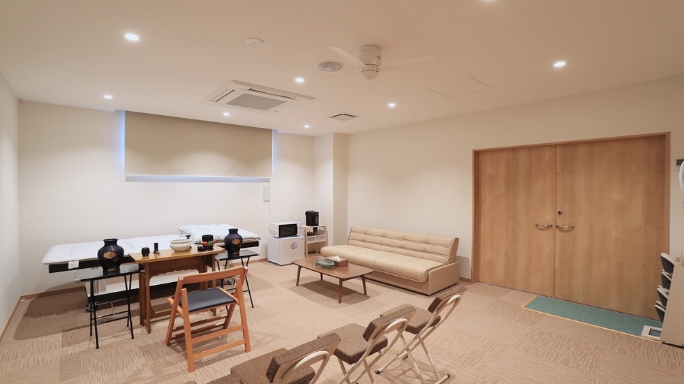 ほこだて仏光堂のお葬式「家族葬ホール 一休館 船岡」