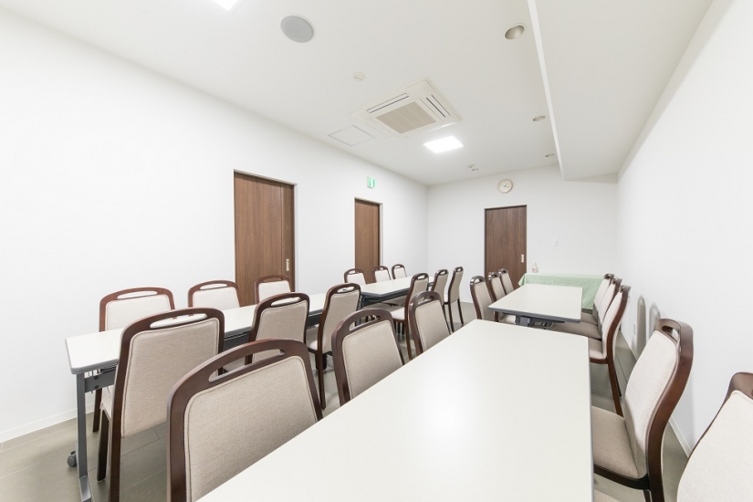 都筑かなでホール