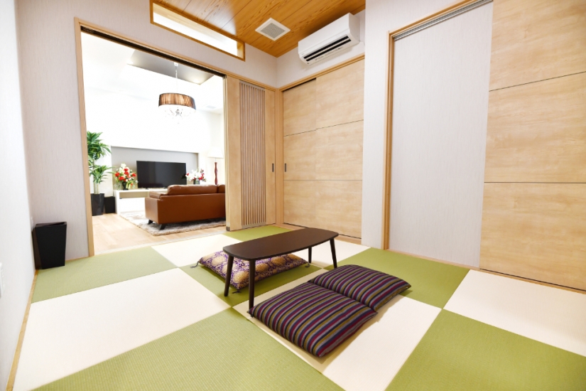 小さな森の家 柏豊上