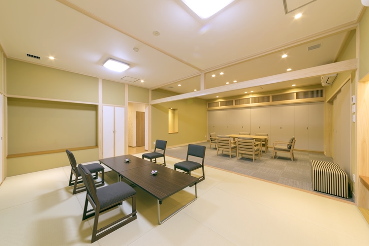 シティ・ホール仁方