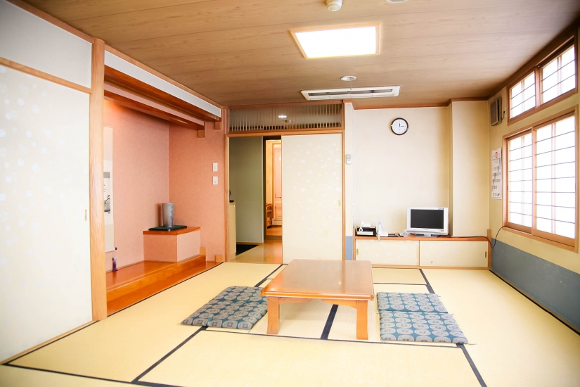 春日メモリードホール