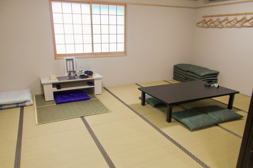 唐津鏡メモリードホール