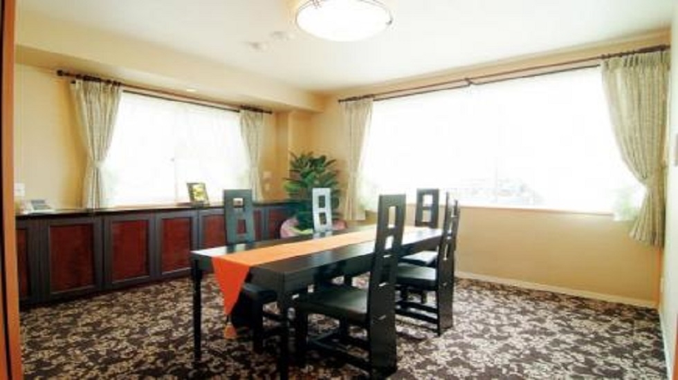 アスカ メモリアルホール六ツ野