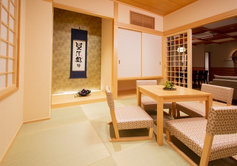 玉泉院中山会館