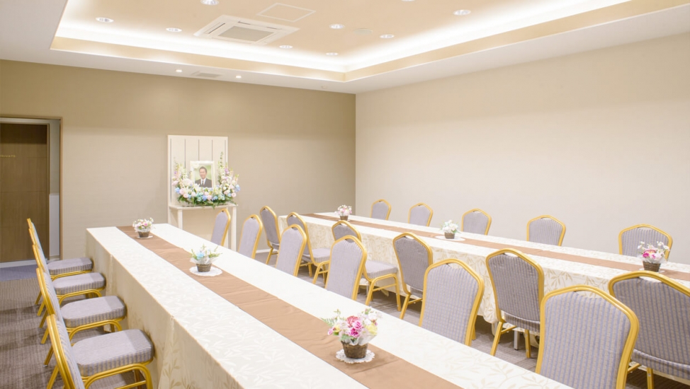 鶴瀬駅前メモリードホール