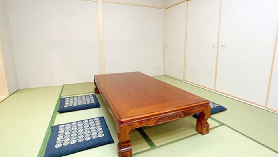 八幡チタソーホール