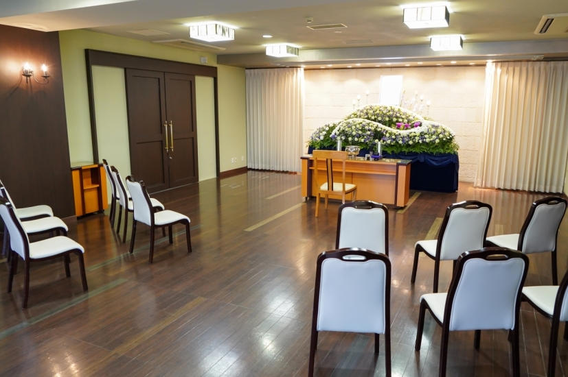 家族葬会館もくれん