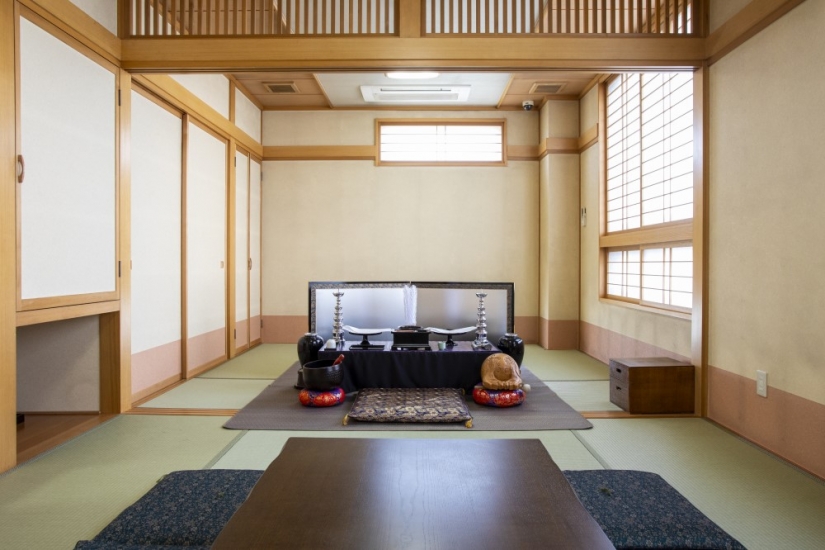 こすもす御所野ホール