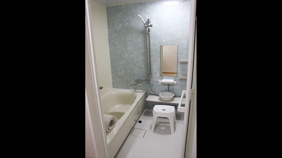 家族葬会館ことうら