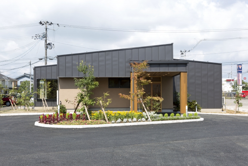 花てらす 家族葬リビング三条