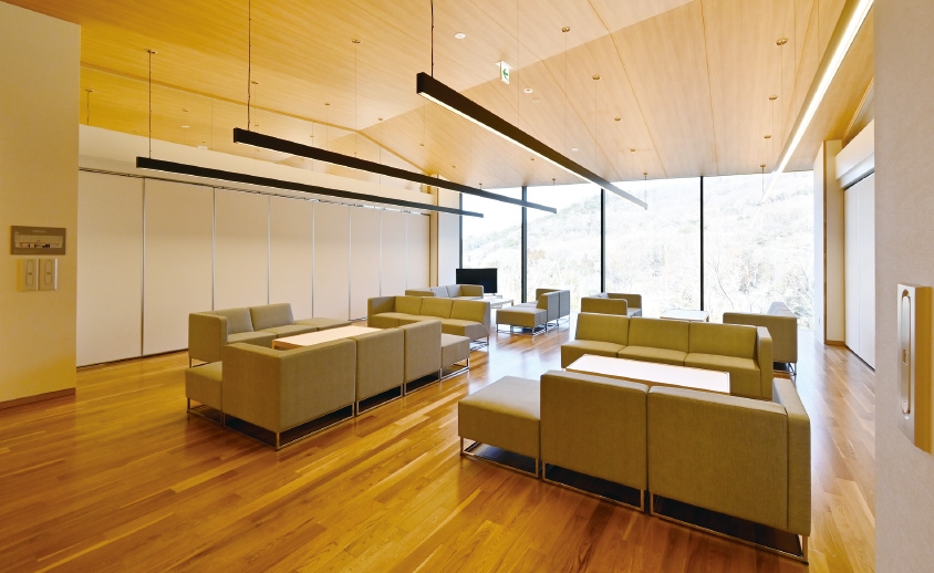 奈良市斎苑 旅立ちの杜