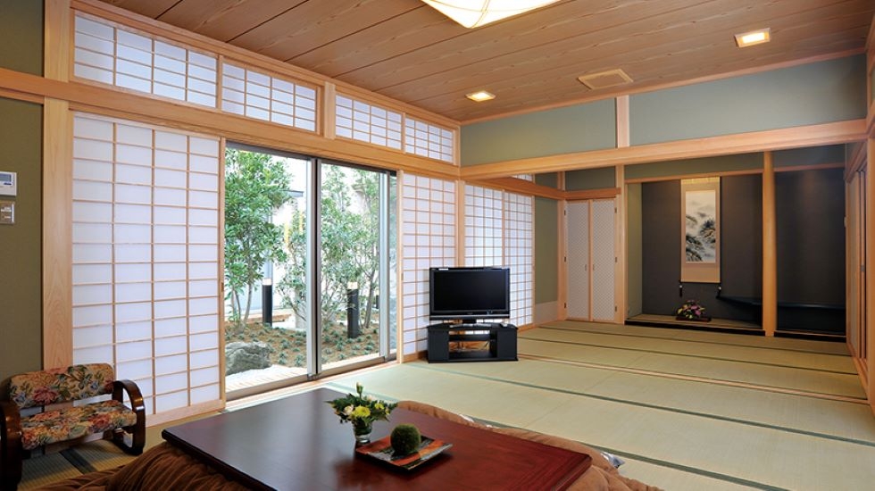 日典ラサ 華弥堂 つなとり(日典ラサ伊勢崎併設)